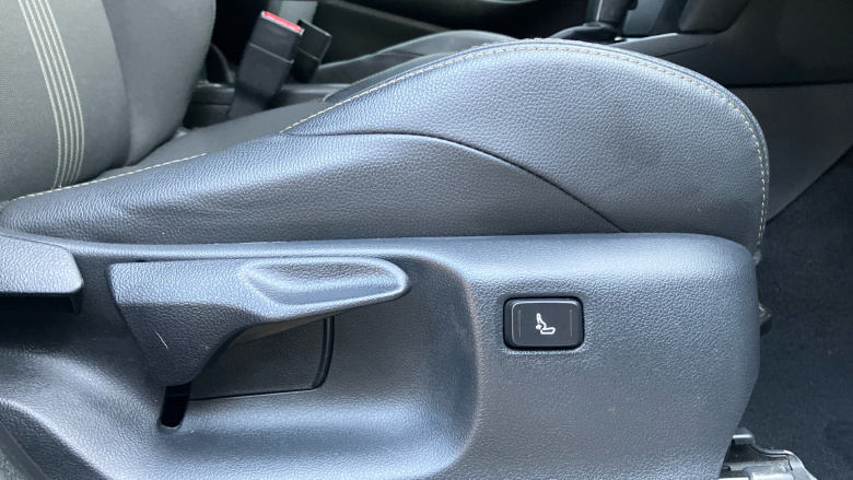 Toyota Yaris Cross 1.5 Hybrid Excel 5dr CVT Hybrid Estate